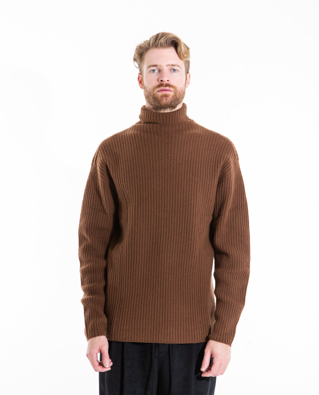 Ribbed Turtle Pullover Men Sweaters + Sweatshirts AMOMENTO