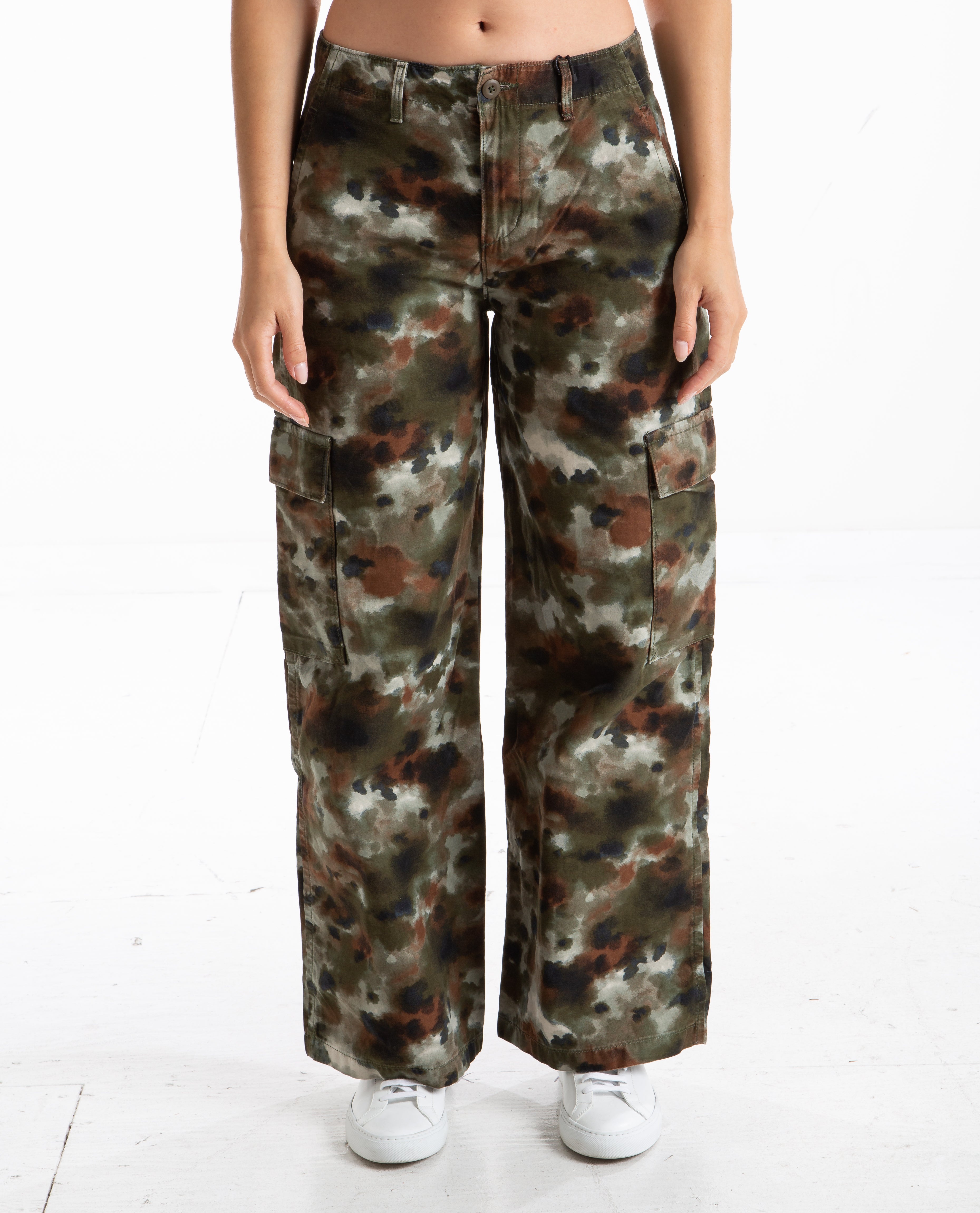 American rag camo store pants