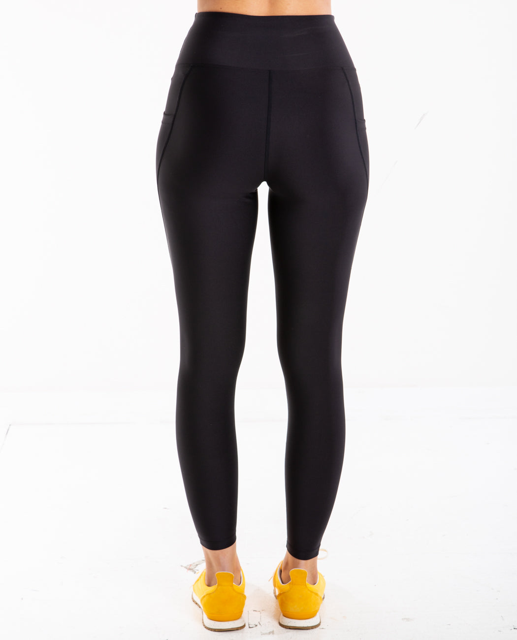 the nike sculpt victory tight fit